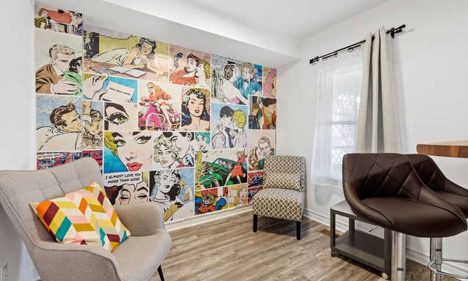 Niagara Falls House | Ace Retreat.