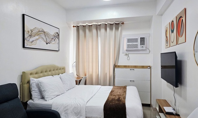 Dasmarinas Condo | Acellyne's Suites at Green 2 Residences