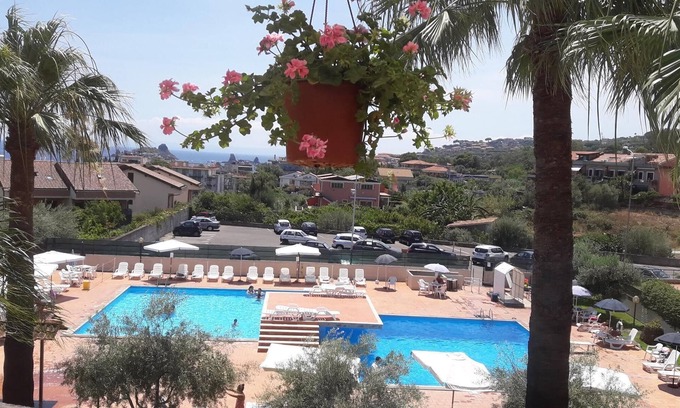 Capo Mulini House | Acitrezza, Bay of capomulini zeta residence seasonal swimming pool 200 meters sea