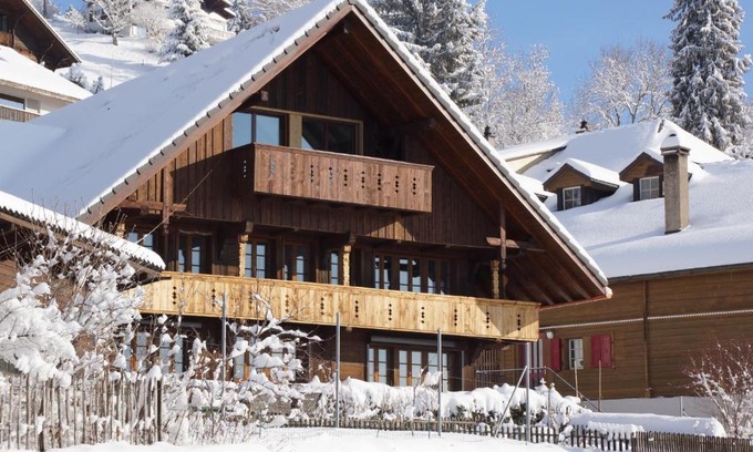 Goldiwil Apartment | Ackaert Ferienwohnung Top of Thun