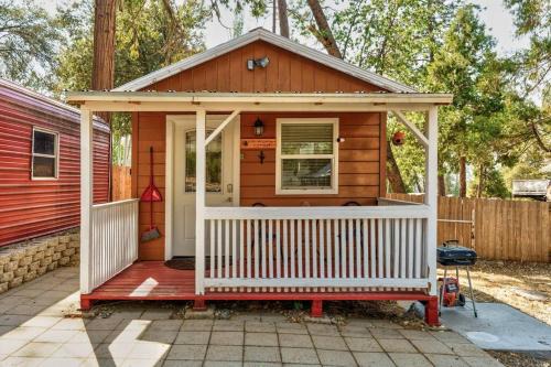 Oakhurst House | Acorn Cottage - Hidden gem in green heaven, getaway to Bass Lake & Yosemite