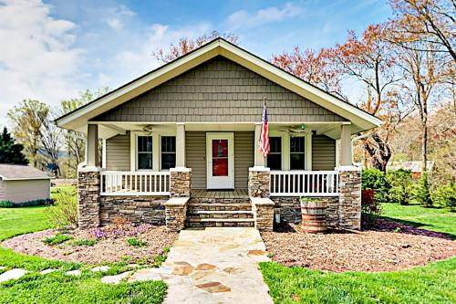 Fletcher House | Acorn House