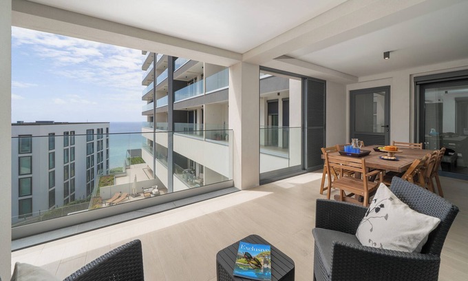 Sao Martinho Apartment | Acqua Residence VII - Luxury 3BR in Funchal