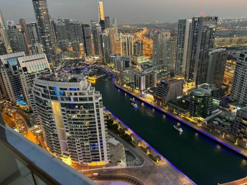 Dubai Marina Apartment | Address Beach Resort - 1BDR With Private Beach