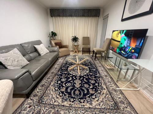 Adelaide Central Business District Apartment | ADELAIDE CBD APARTMENT - 3BR, 2BATH & CARPARK