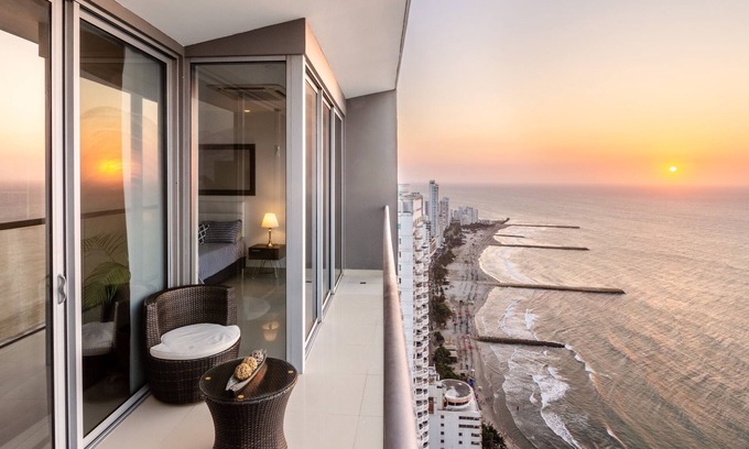 Bocagrande Condo | Adlas Condo by the Beach
