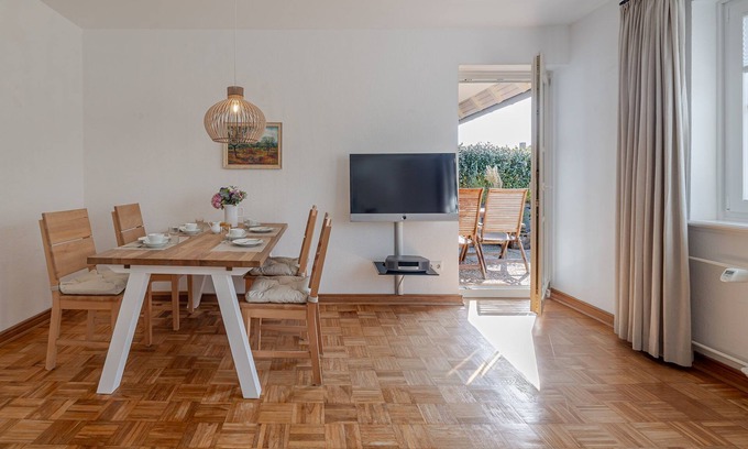 List Apartment | Admirals Nest (No key handover takes place here) - Admirals Nest