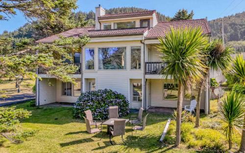 Yachats House | Adobe Ocean Breeze