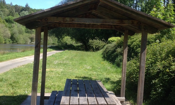 Saint-Nicolas des Eaux House | Adorable Breton Cottage with thatched roof and stone walls.
