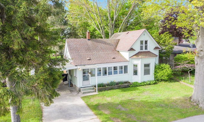 Macatawa Cottage | Adorable Lake Cottage with Views of Lake Macatawa