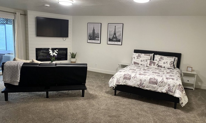 Taylorsville Apartment | Adorable Studio by SLCC