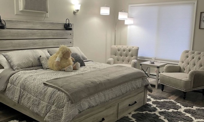 Holly Apartment | Adventure Acres- Suite C8