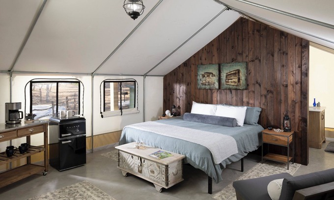 Valley Mills RV Rental | Adventure Awaits: Riverfront Luxe Glamping