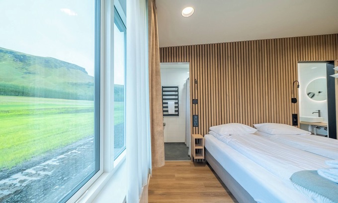 Kirkjubaejarklaustur Hotel | Adventure Hotel Geirland