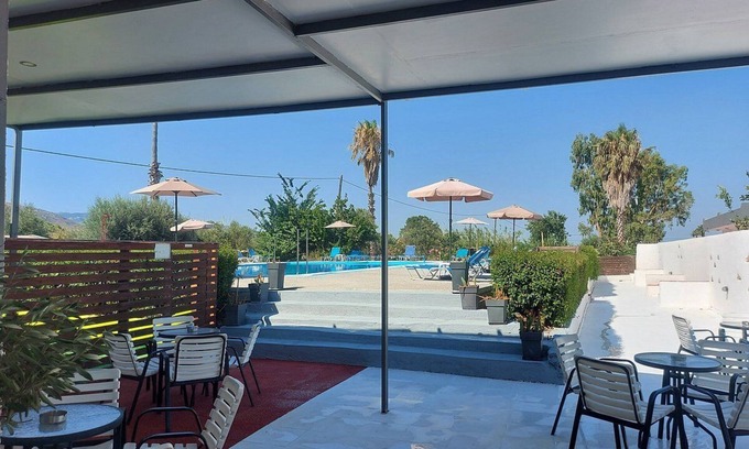 Tingaki Hotel | Aegean Pearl 9 minutes walk from Tigaki beach.