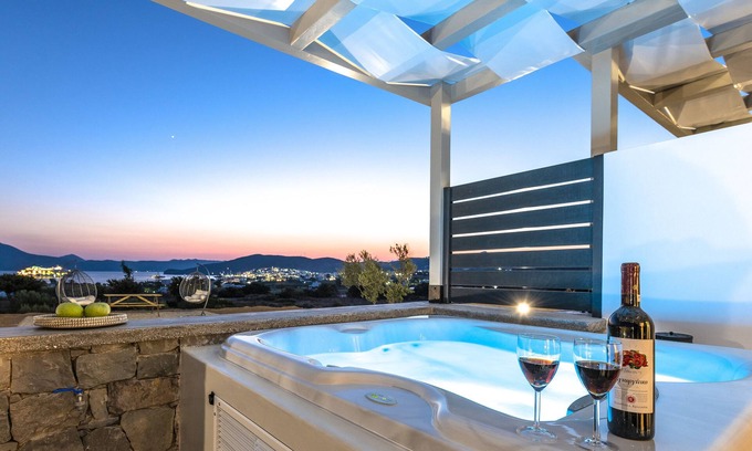 Adamas Apartment | Aelia Suites Milos