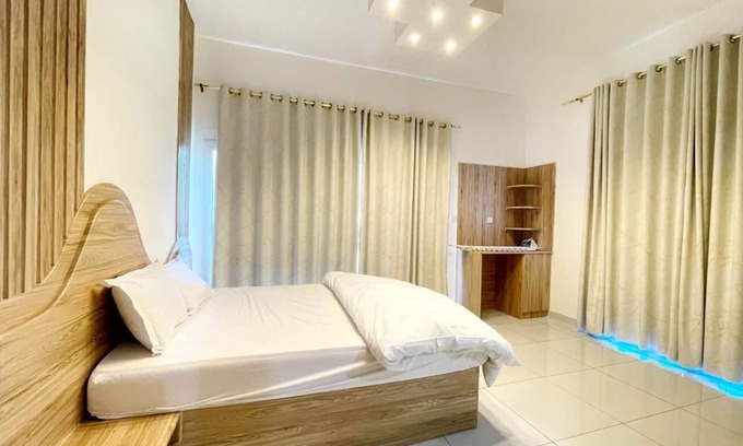 Dubai Sports City Apartment | AFFORDABLE AND GREAT STAY - 3 BEDROOM APARTMENT IN DUBAI
