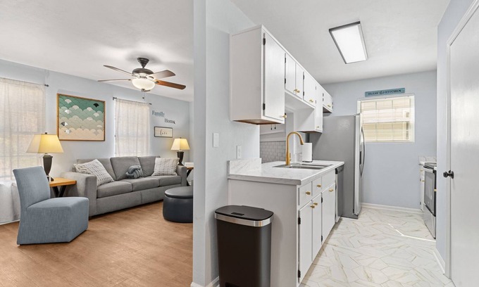 Tallahassee House | Affordable Luxury townhome CLOSE to malls, walking community with sidewalks.