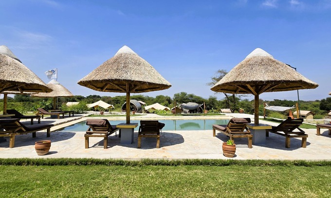 Manyara Cabin | Africa Safari Rift Valley Camping