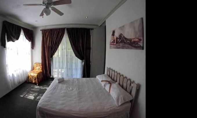 Germiston House | Afro Rasta Kumusha is a home away from home with a loving Rasta Family. Peace!