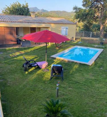 Cervione Apartment | Agréable rez de jardin avec Piscine et Jacuzzi
