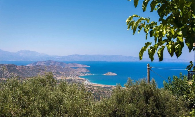 Mirsini House | Agrilos House - Amazing sea view - Sleeps 4