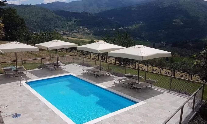 Pelago House | Agriturismo Poggio di Montepescoli - Il Forno