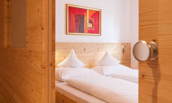Tirolo Apartment | Agriturismo Sittnerhof - a place to stay for those seeking relaxation in Meran e