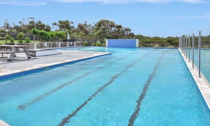 Caves Beach Villa | Ahoy Villa at Caves Beach Villas