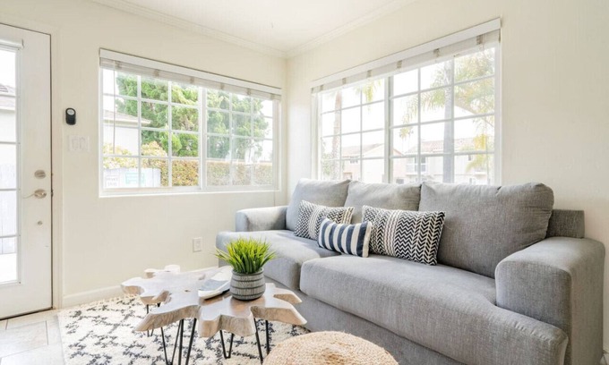 Crown Point House | Air Concierge Pacific Beach Breezy Cottages #1