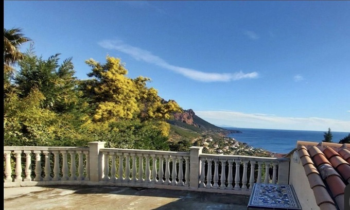 Saint-Raphael Apartment | Air-conditioned apartment 47 m2 sea view private terrace 41 m2 sea view