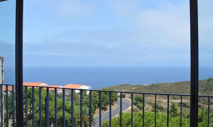 Banyuls-sur-Mer Apartment | Air-conditioned 1BR apartment with parking near the sea