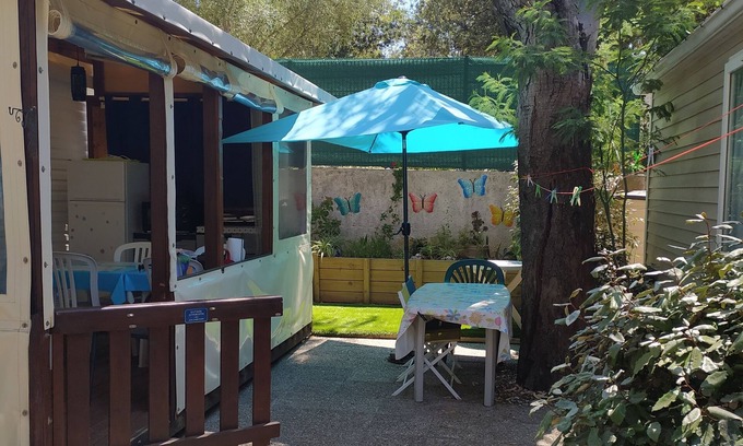Giens House | Air-conditioned mobile home 4 people campsite "La Presqu'ile de Giens" *