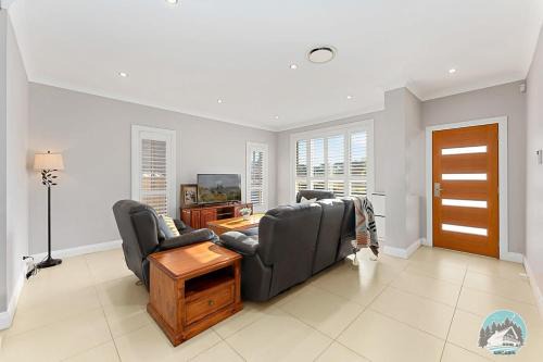 Kellyville House | Aircabin - Kellyville - Sydney - 4 Bedrooms House