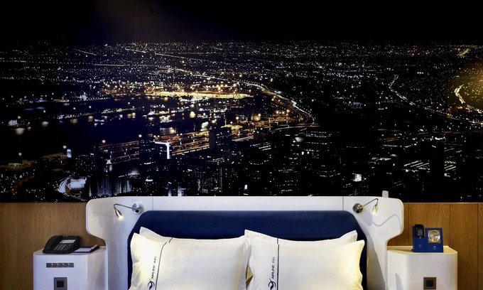 West District Hotel | Airline lnn Green Park Way