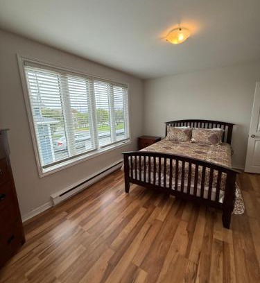 Terra Nova Apartment | Airport Manor Unit 2, 2 Bedroom Apartment