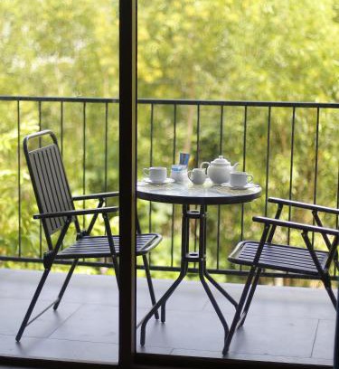 Seeduwa - Katunayake Bed & Breakfast | Airport Retreat-CMB Transit Stay