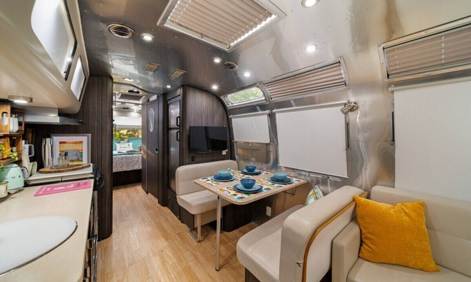 Vinita House | Airstream Suite for Lakeside Cabin @ Check-In Bay