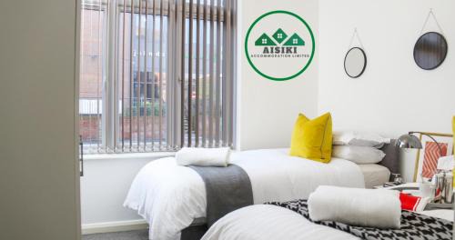 Watford Apartment | Aisiki Living at Upton Road, Multiple 1, 2, or 3-Bedroom Apartments, King or Twin Beds with Free Wi-Fi and Parking Space