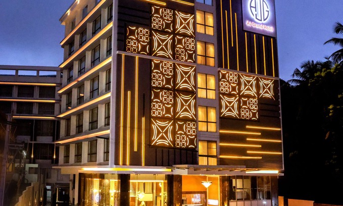 Hampankatta Hotel | AJ Grand Hotel