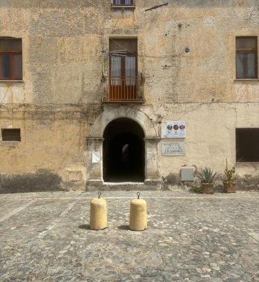 Fiumefreddo Bruzio House | Al Castello Apartment