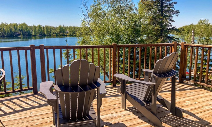 Meadow Lakes House | Alaska Adventure Awaits: Charming Lakeside Living