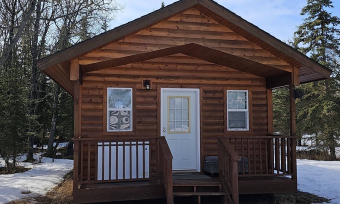 Cohoe Cabin | Alaska Summers Lodge Cabin No. 4