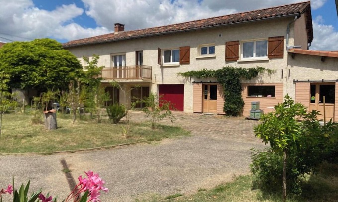 Albi Cottage | ALBI - Cœur d'Occitanie Farmhouse in town. Ideal for family, friends, work