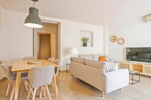 Les Corts Apartment | Alcam Galileu P