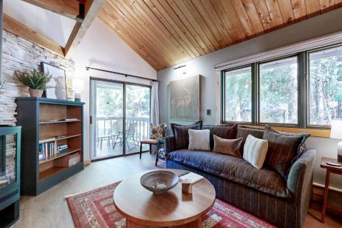 Whitefish Apartment | Alder Escape