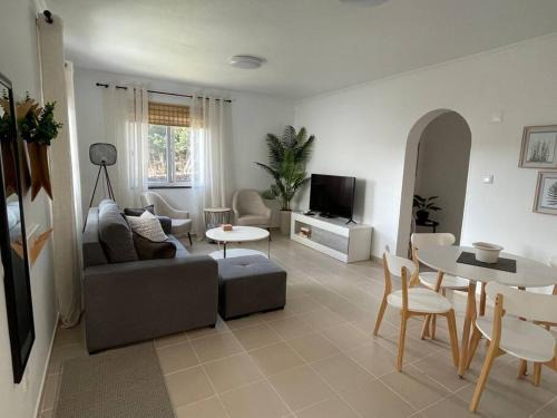 Horta Apartment | Alegria #2 Apt - Steps to the Ocean!