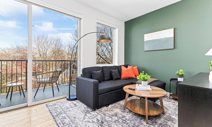 Carag Apartment | Alexander 320