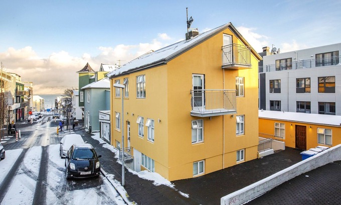 Downtown Apartment | Alfred's Apartments