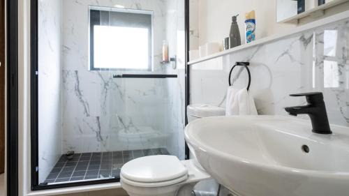 Cape Town Apartment | AlimamaSpaces The Fynbos Chelsea